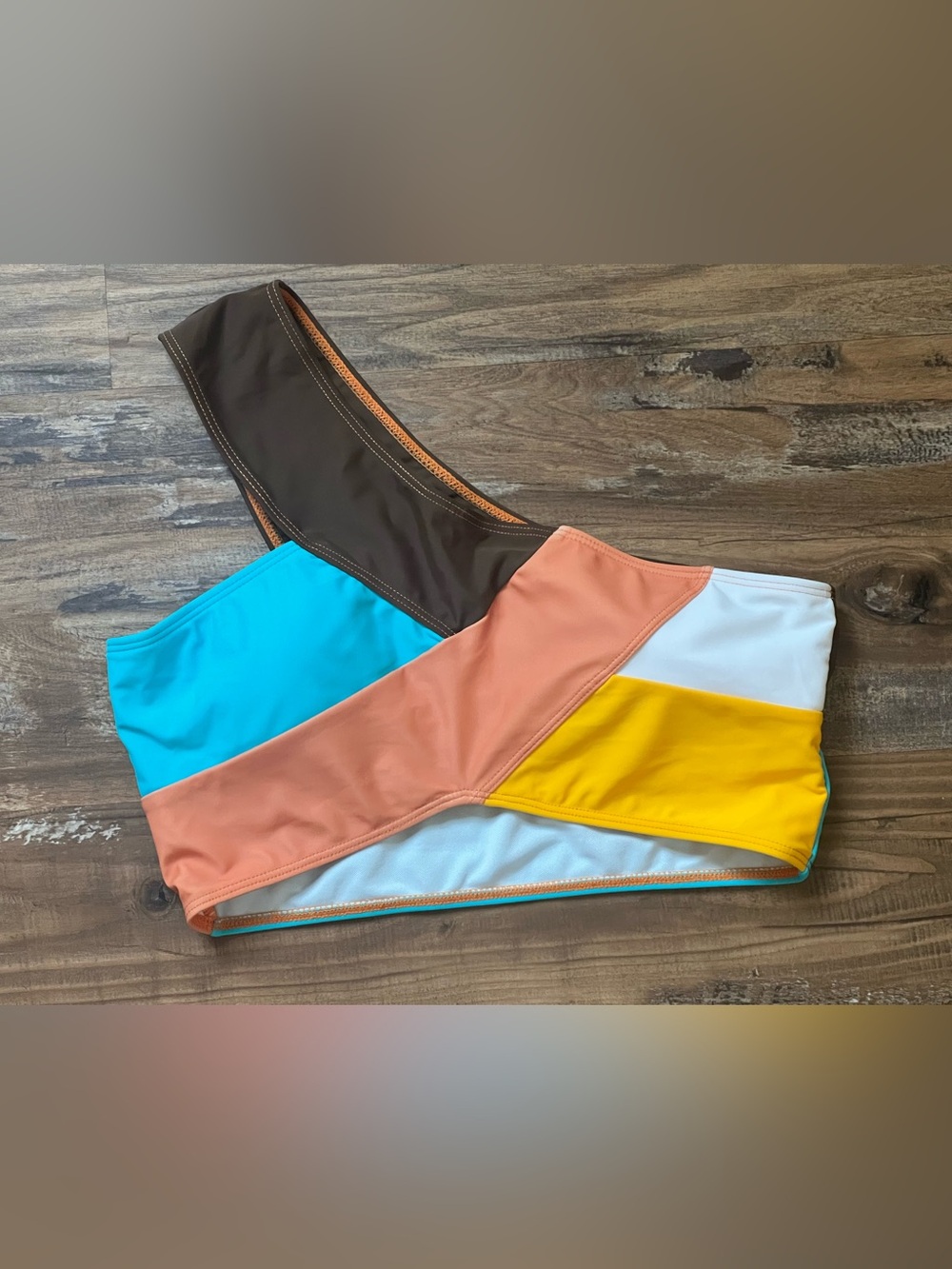Womens One Shoulder Colorblock Swim Top, Size Medium